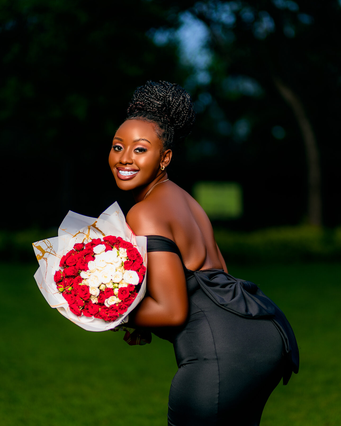 Editorial portrait with red roses bouquet — Kenya photography